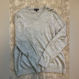 Express men’s gray merino wool v-neck sweater size XL